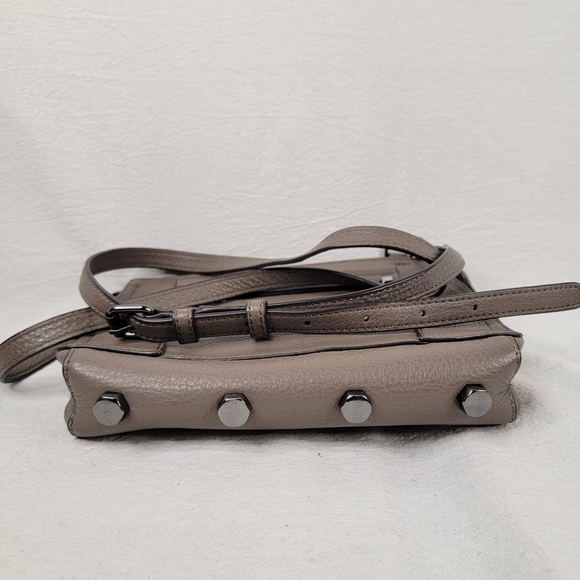 Rebecca Minkoff Avery Crossbody Bag Taupe Leather Gunmetal Hardware - Picture 5 of 16